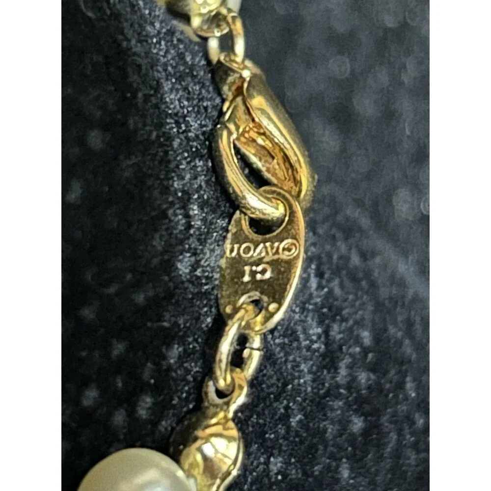 Vintage Avon Faux Pearl Bracelet With Gold Tone Beads Signed J64